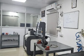 Inside the Micromeasures in-house ISO 17025-accredited, NABL-traceable torque calibration laboratory